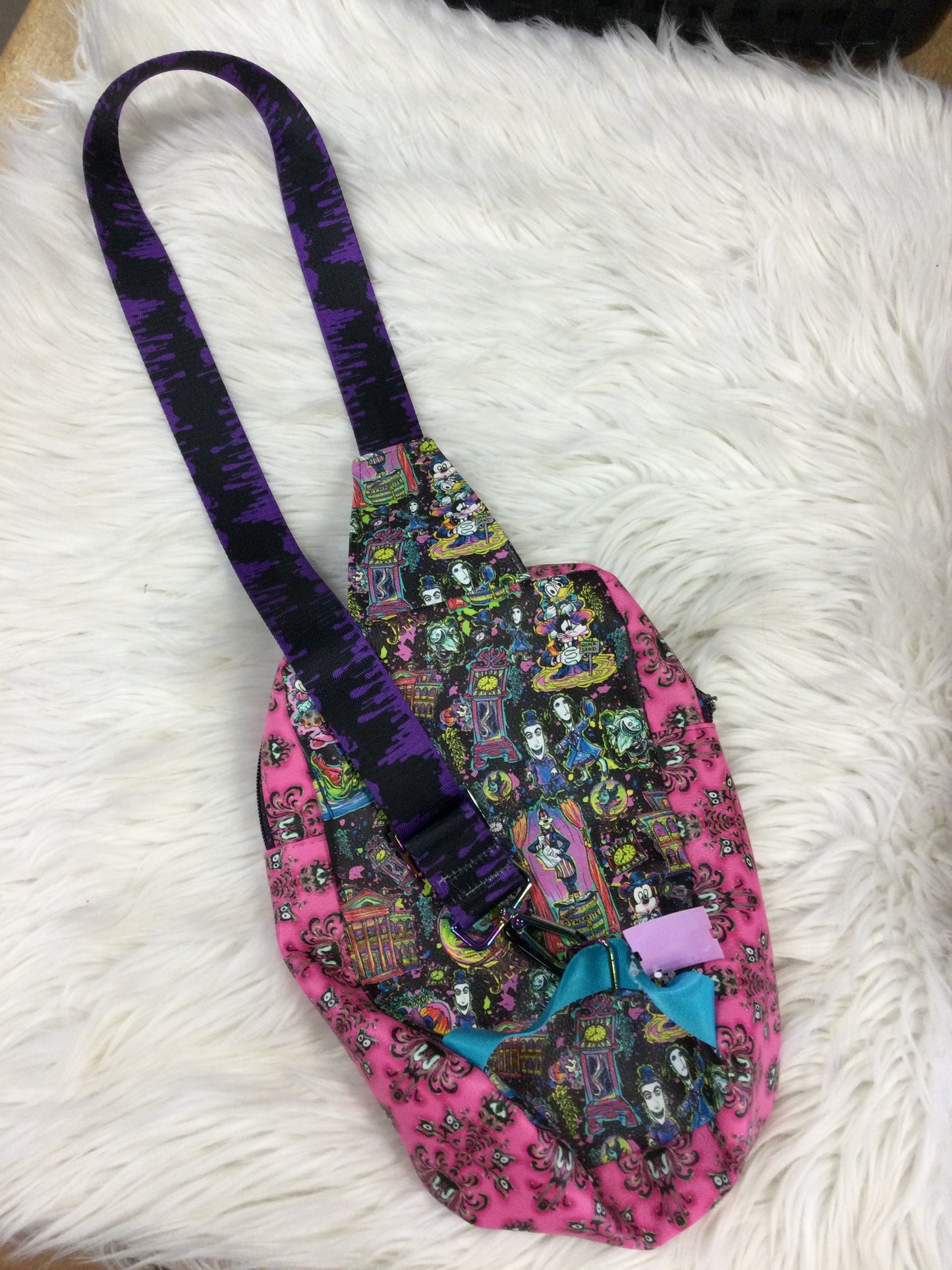 Backpack By Discreet Wear In Multi, Size:Medium