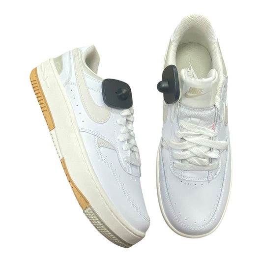 Shoes Athletic By Nike In Cream, Size:9.5