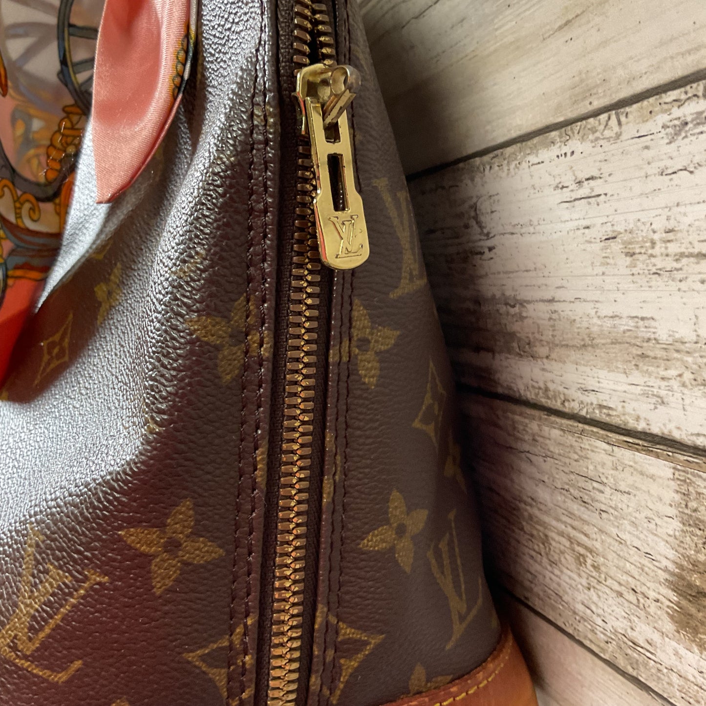 Handbag Luxury Designer By Louis Vuitton In Brown & Pink, Size:Medium AS-IS