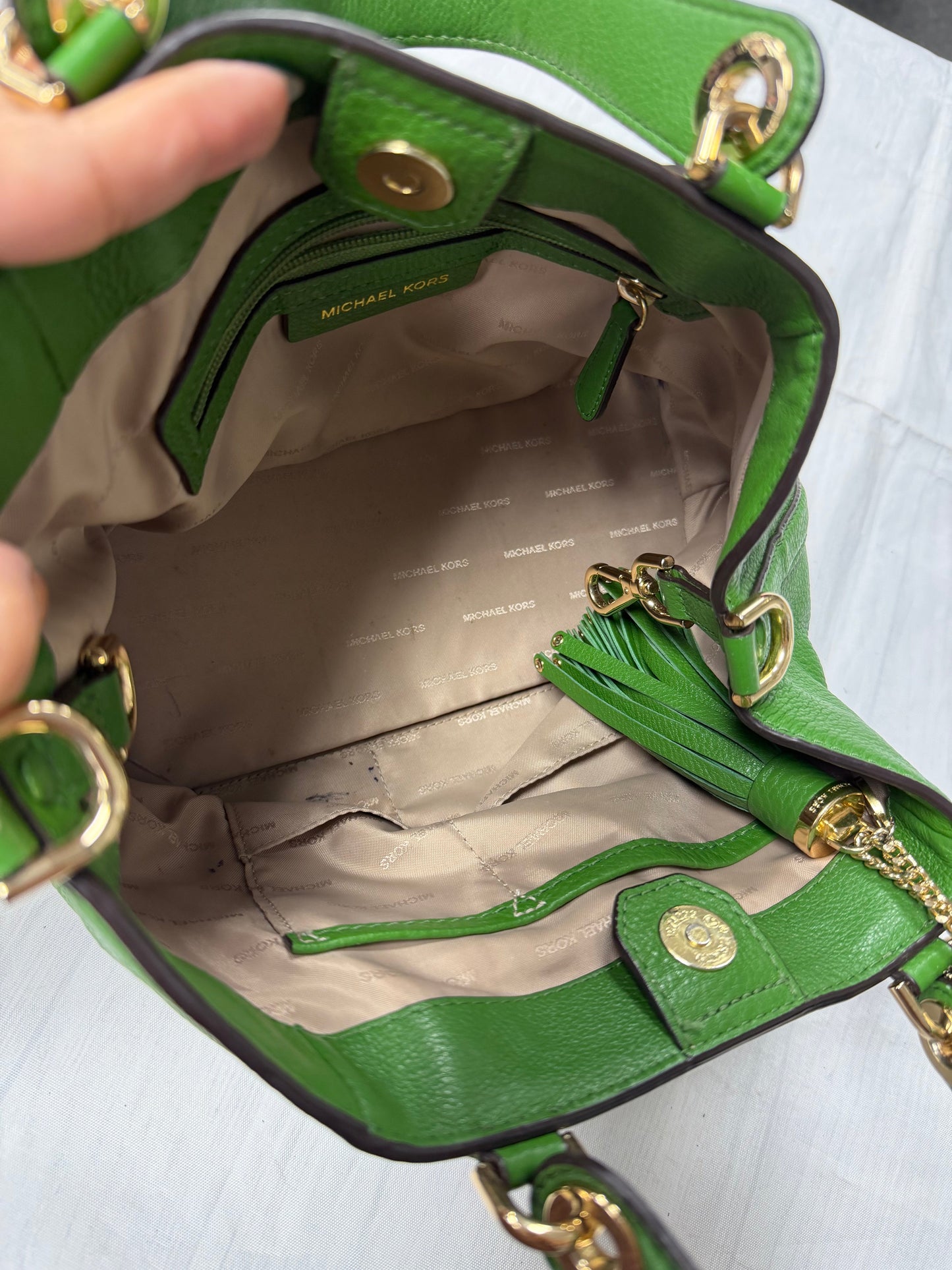 Handbag Designer By Michael Kors In Green, Size:Medium