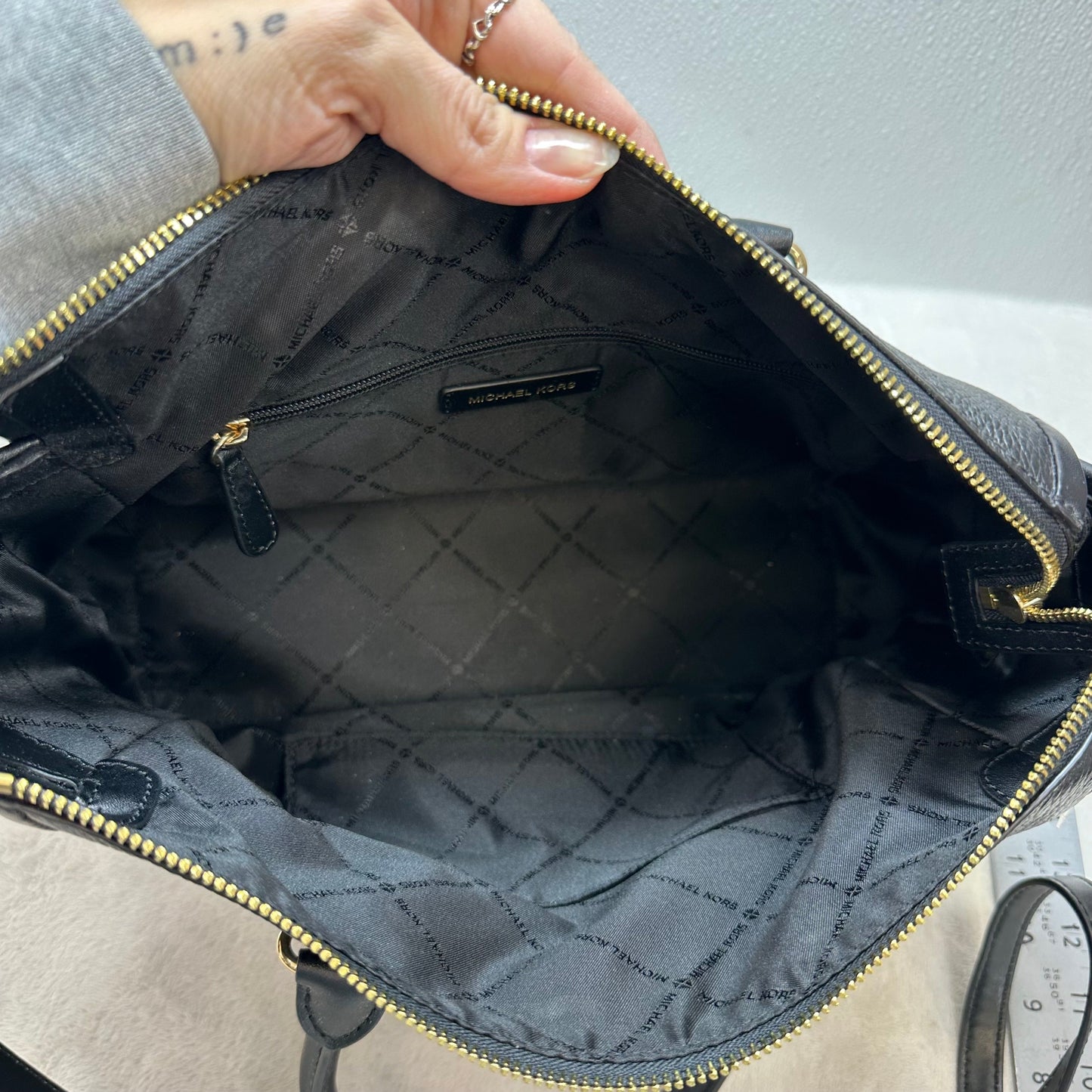 Handbag Designer By Michael Kors, Size: Medium