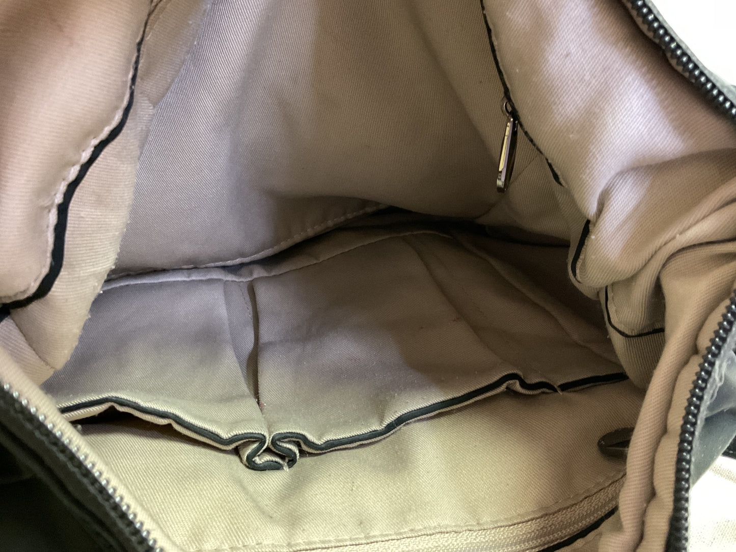 Handbag By Travelon In Black & Silver, Size:Medium