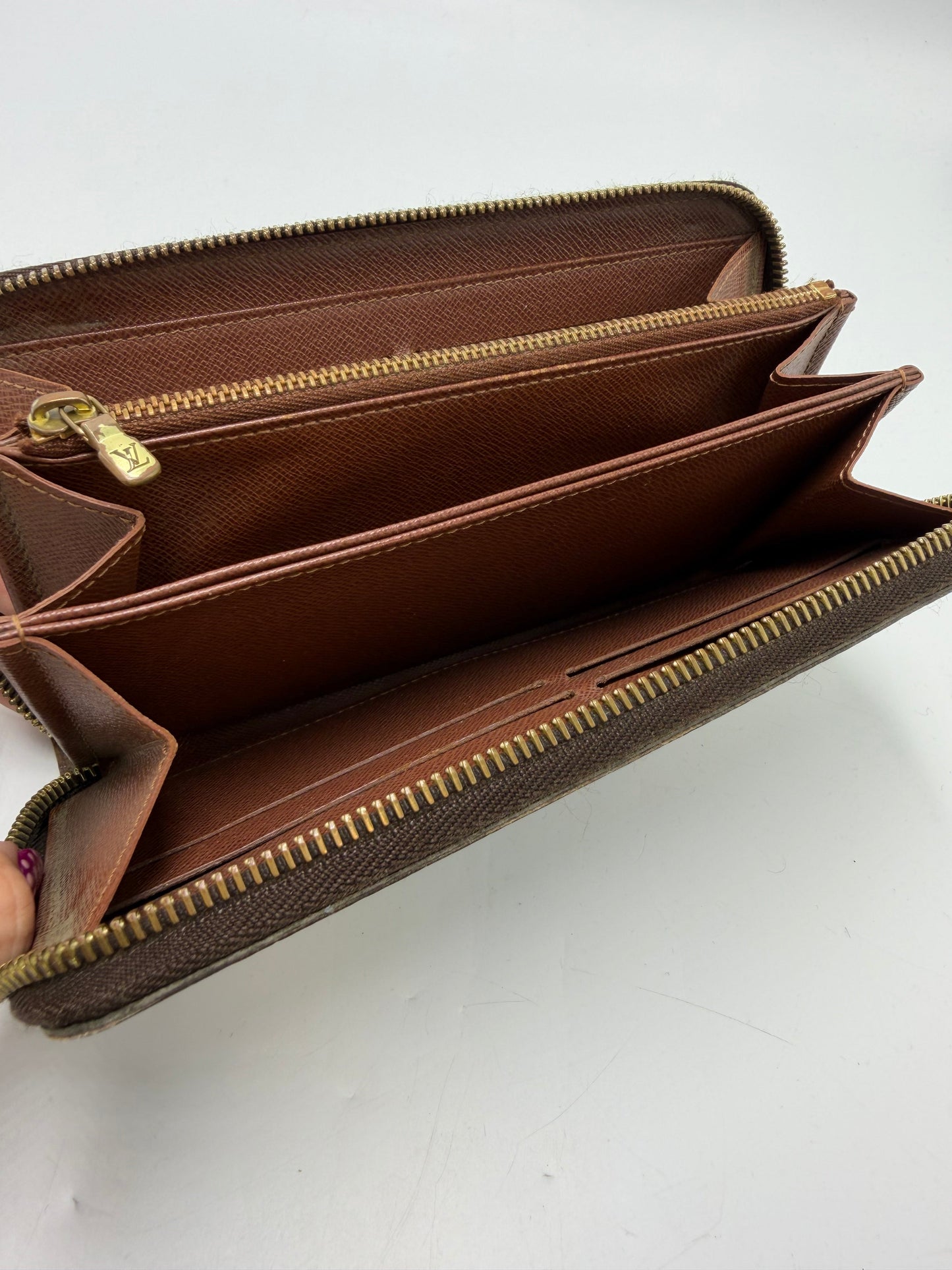 Louis Vuitton Zippy Luxury Wallet