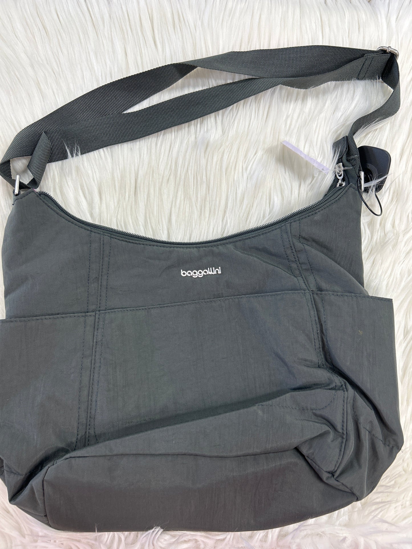 Handbag By Baggallini In Grey, Size:Large