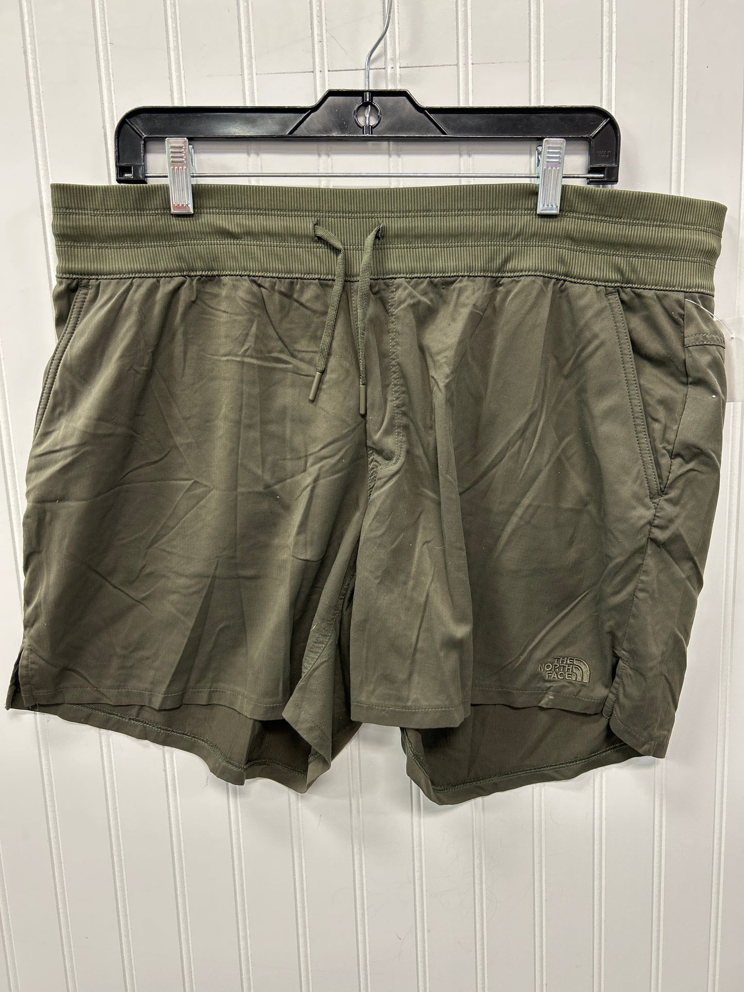 Athletic Shorts By The North Face In Green, Size:Xl