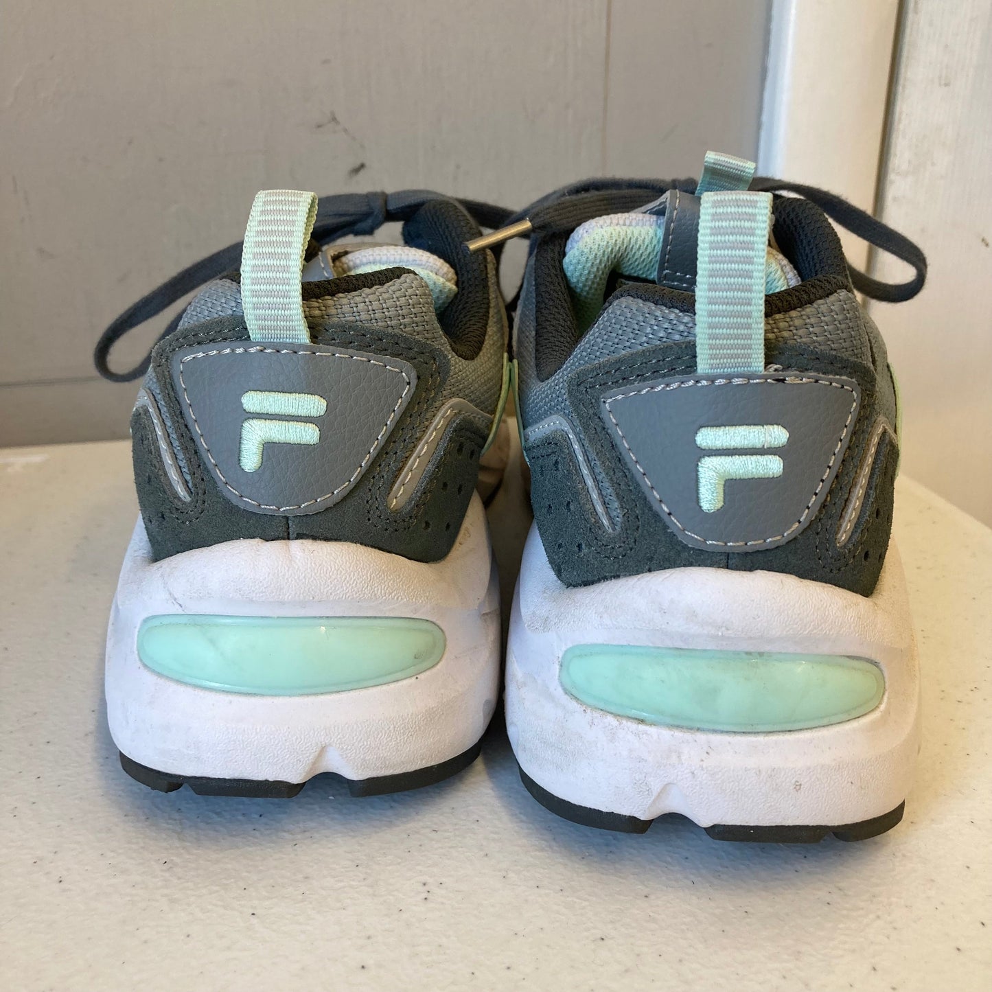 Shoes Athletic By Fila In Green & Grey, Size:9