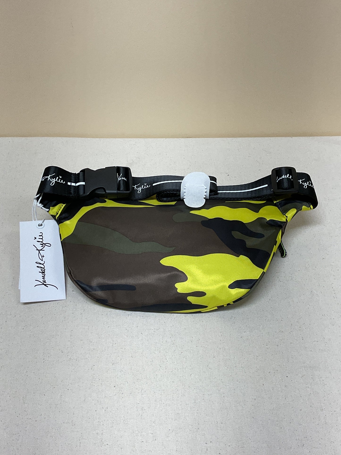 Belt Bag By Clothes Mentor In Camouflage Print, Size:Large