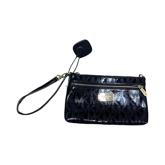 Wristlet Designer By Michael Kors In Black & Gold, Size:Medium