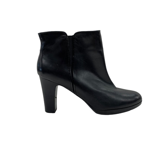 BLACK BOOTS ANKLE HEELS by LAUREN BY RALPH LAUREN Size:8