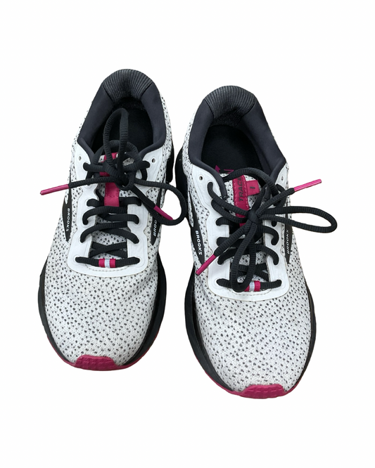Shoes Athletic By Brooks In White, Size:6.5