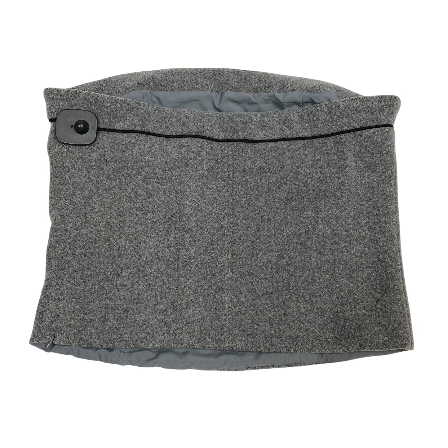 Top Sleeveless By Emerson Lang In Grey, Size:M