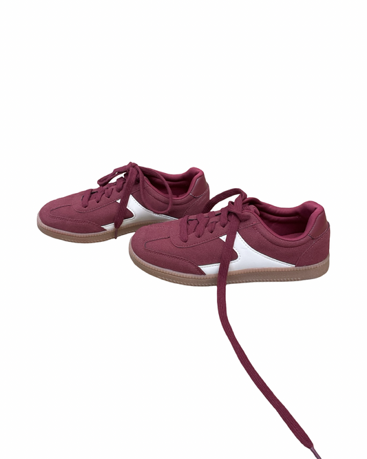 Shoes Sneakers By No Boundaries In Maroon, Size:6