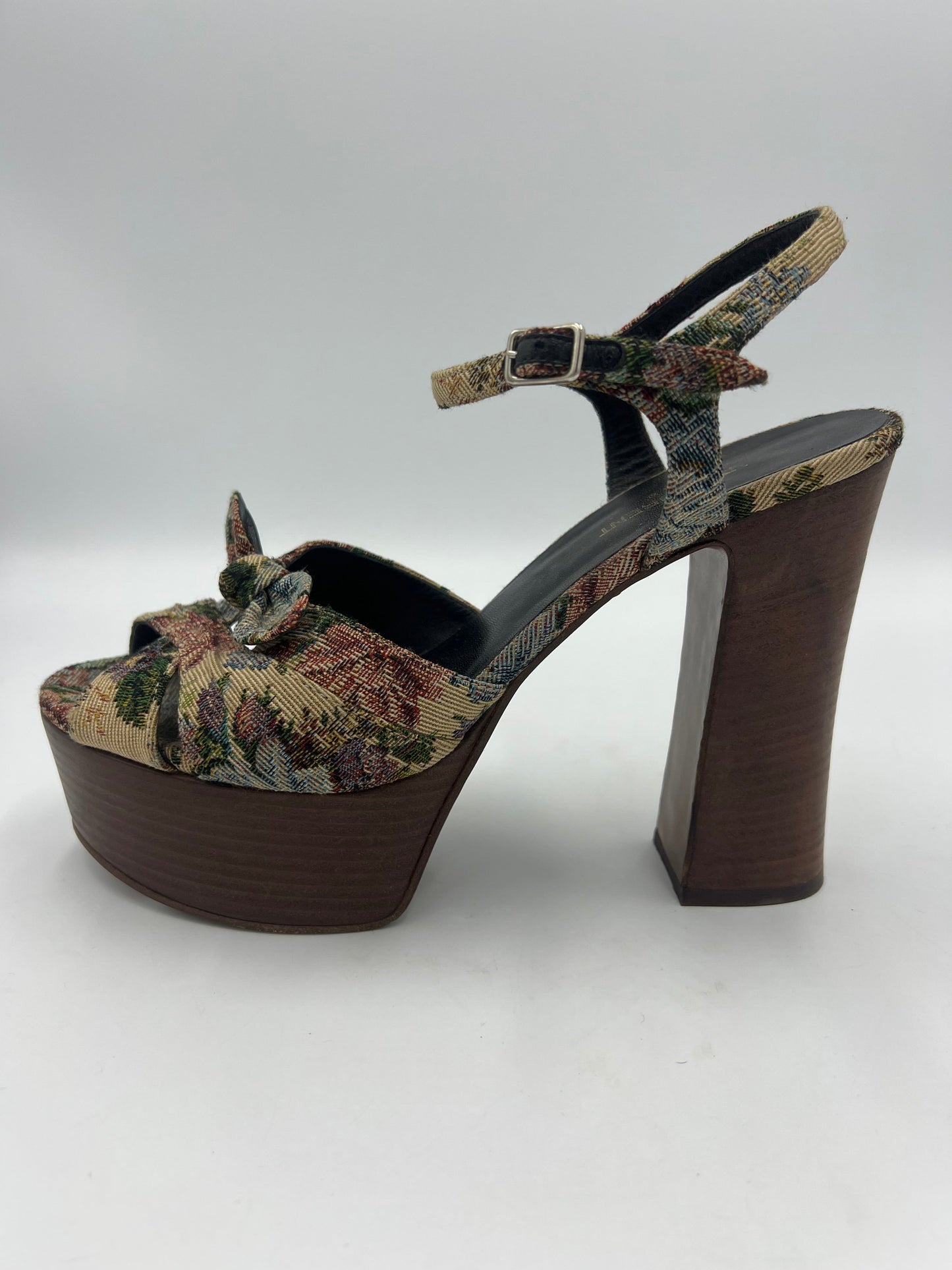 Yves Saint Laurent Designer Shoes  Size: 10.5 / 40.5