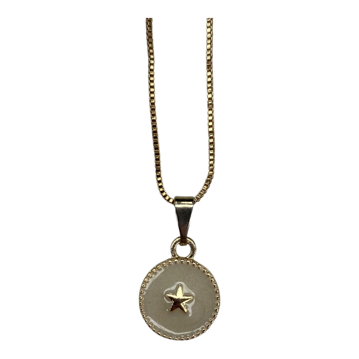 Necklace Charm By Clothes Mentor In Gold & Green