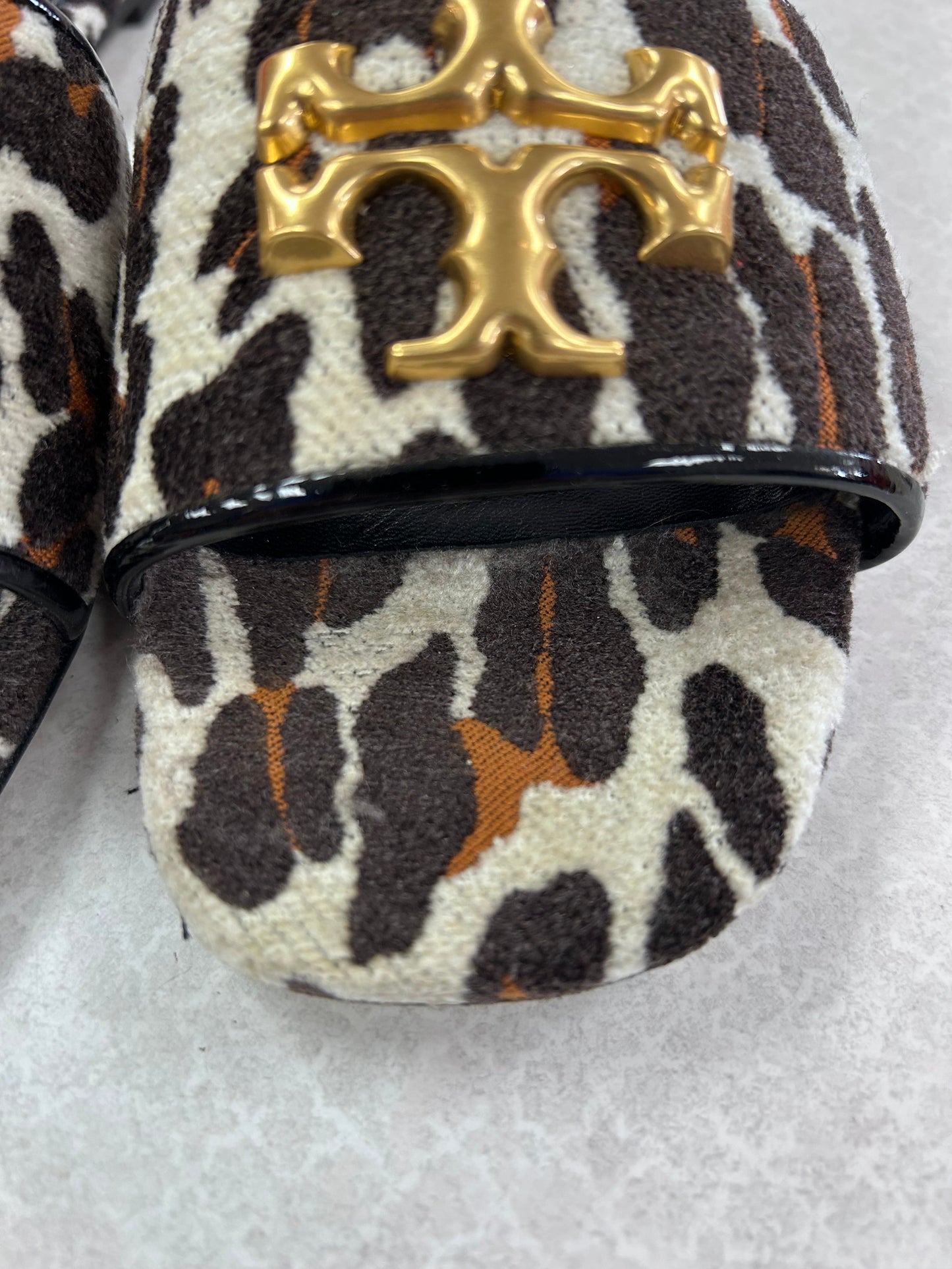 Sandals Designer By Tory Burch In Animal Print, Size: 8.5