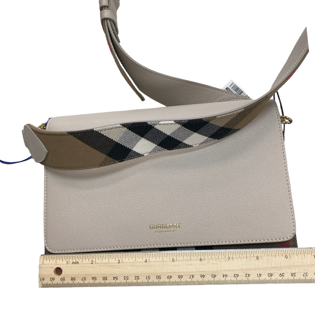 Handbag Luxury Designer By Burberry In Tan, Size:Medium