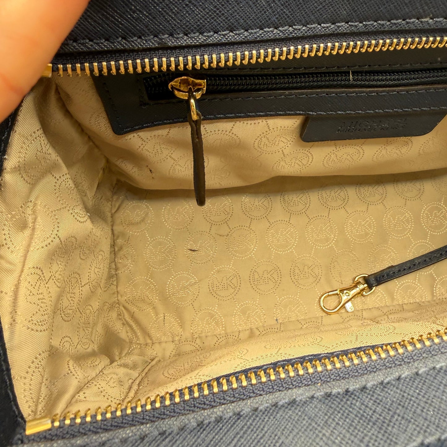 Handbag Designer By Michael By Michael Kors, Size: Medium