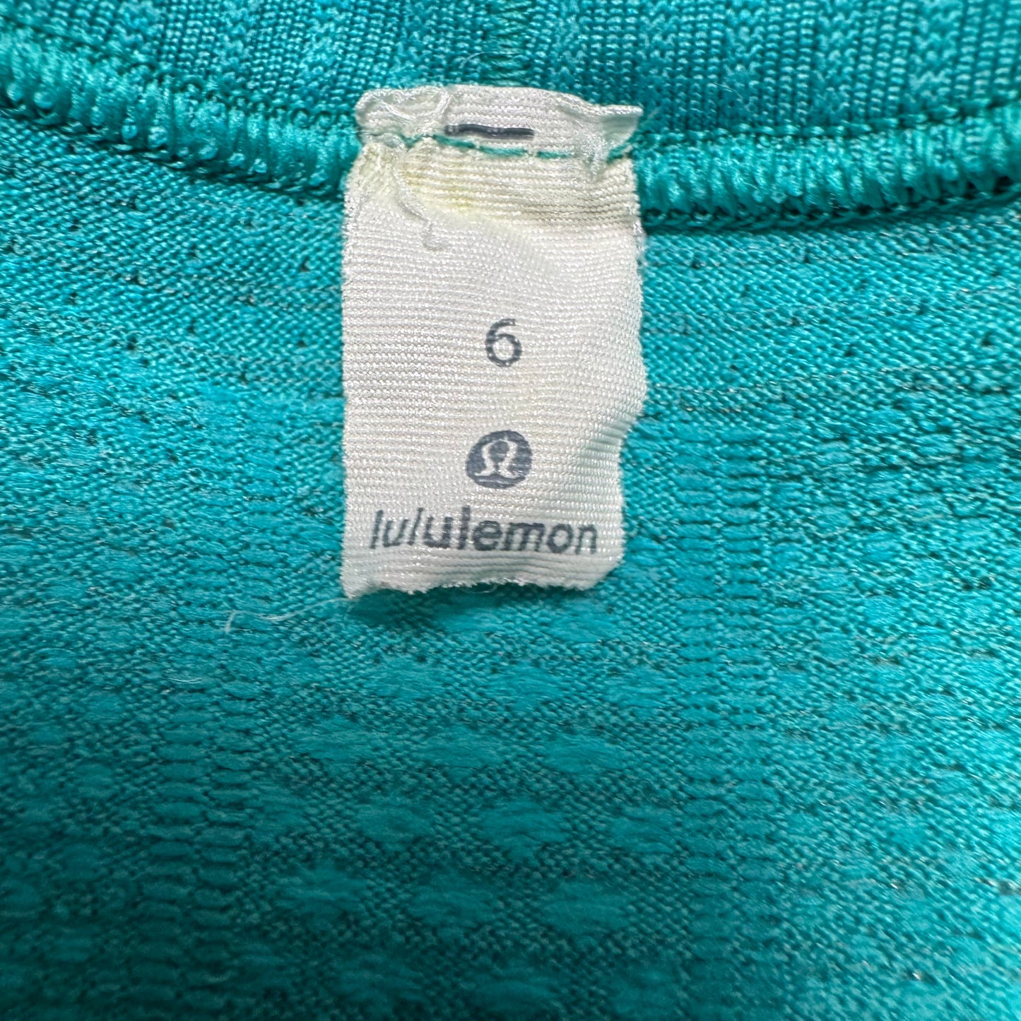 Athletic Top Short Sleeve By Lululemon In Green, Size: 6