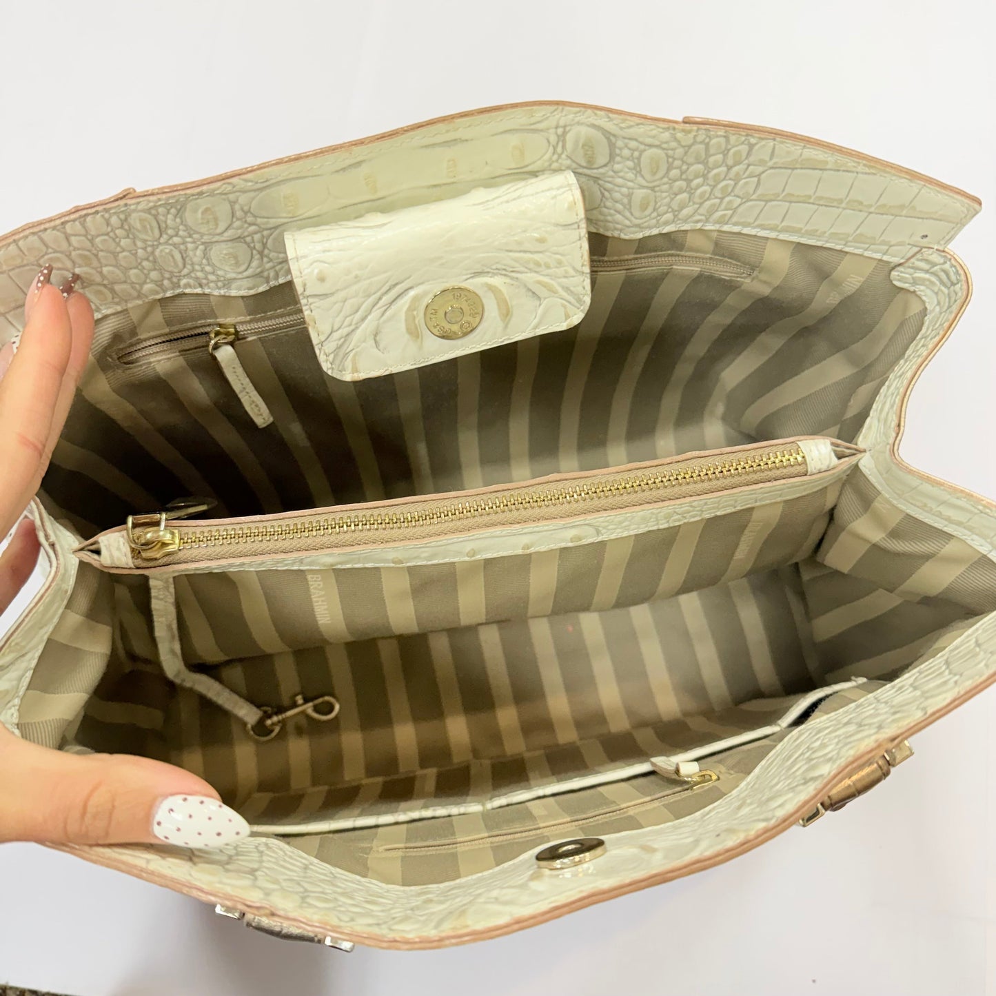 Handbag Designer By Brahmin, Size: Large