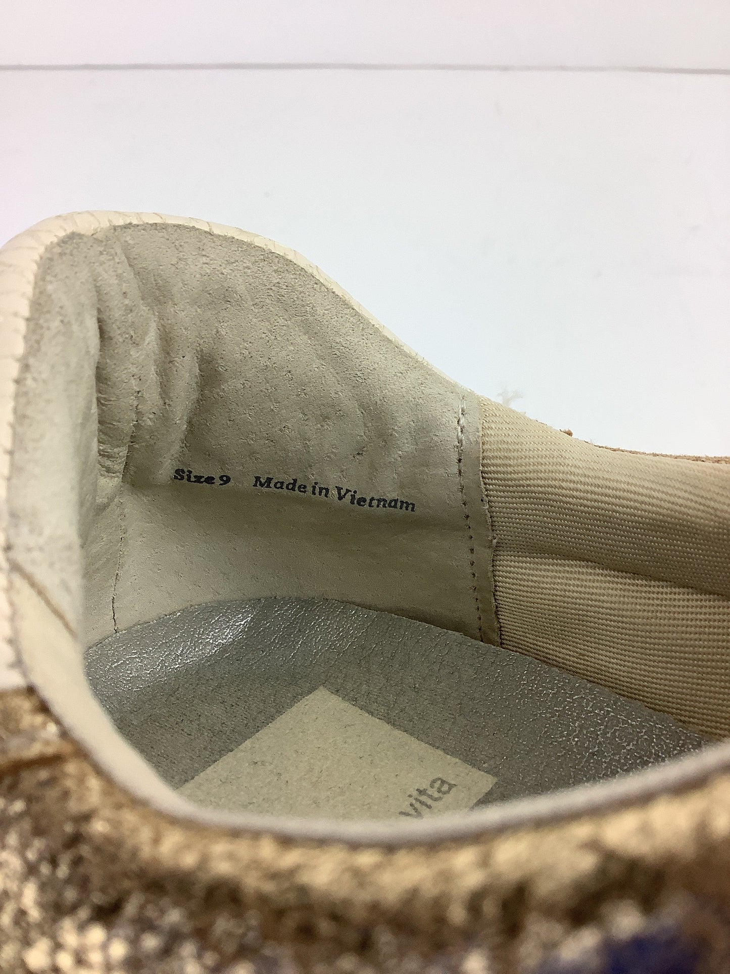 Shoes Sneakers By Dolce Vita In Gold, Size: 9