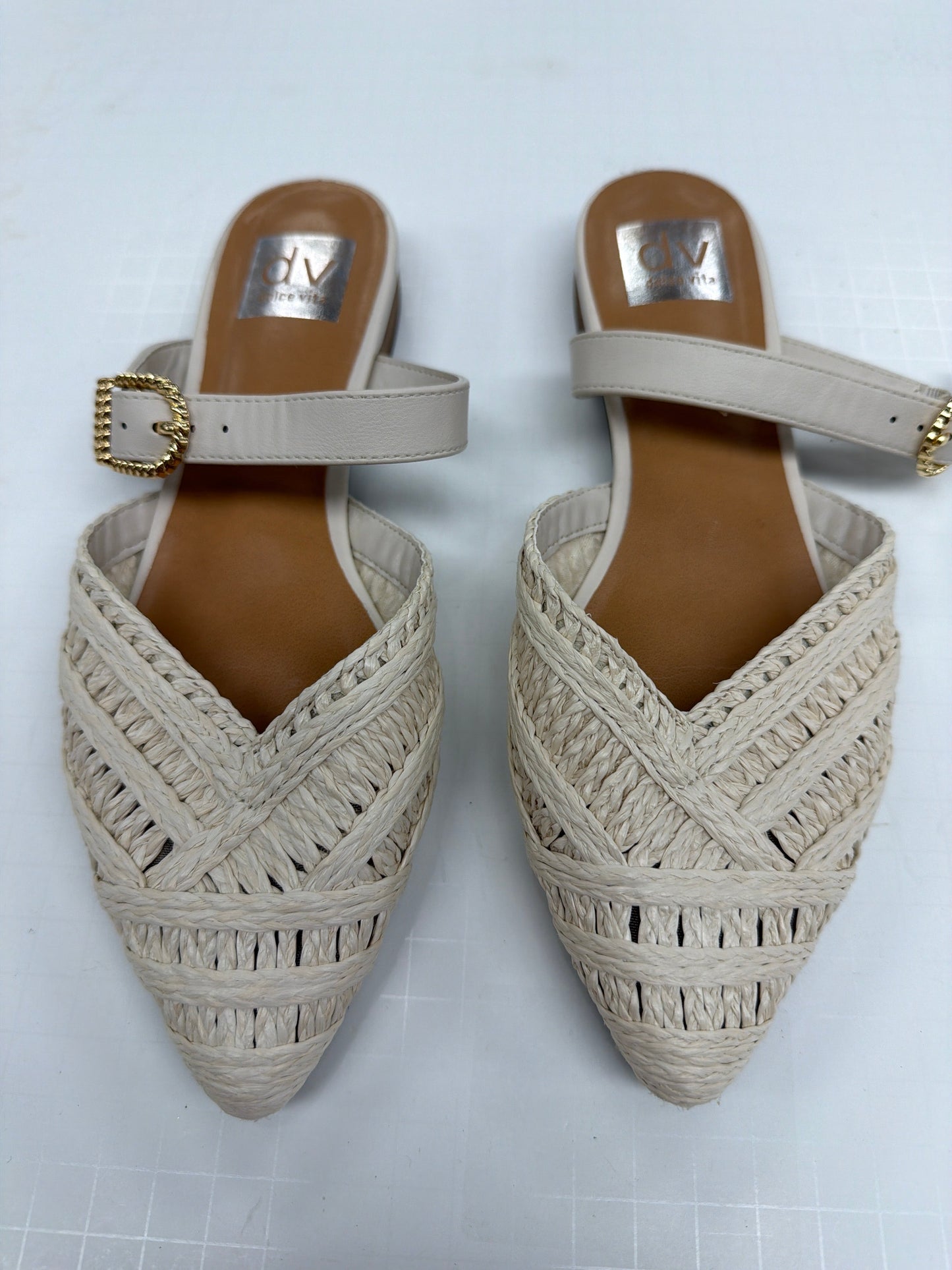 Shoes Flats By Dolce Vita In Beige, Size:7