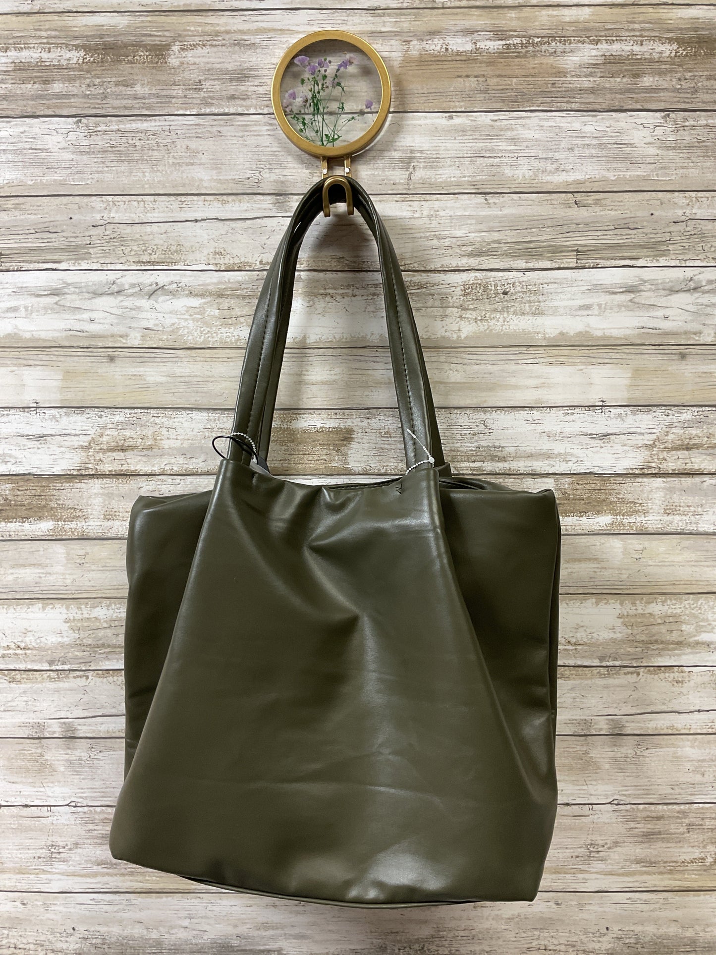 Handbag Designer By Neiman Marcus In Green, Size:Medium