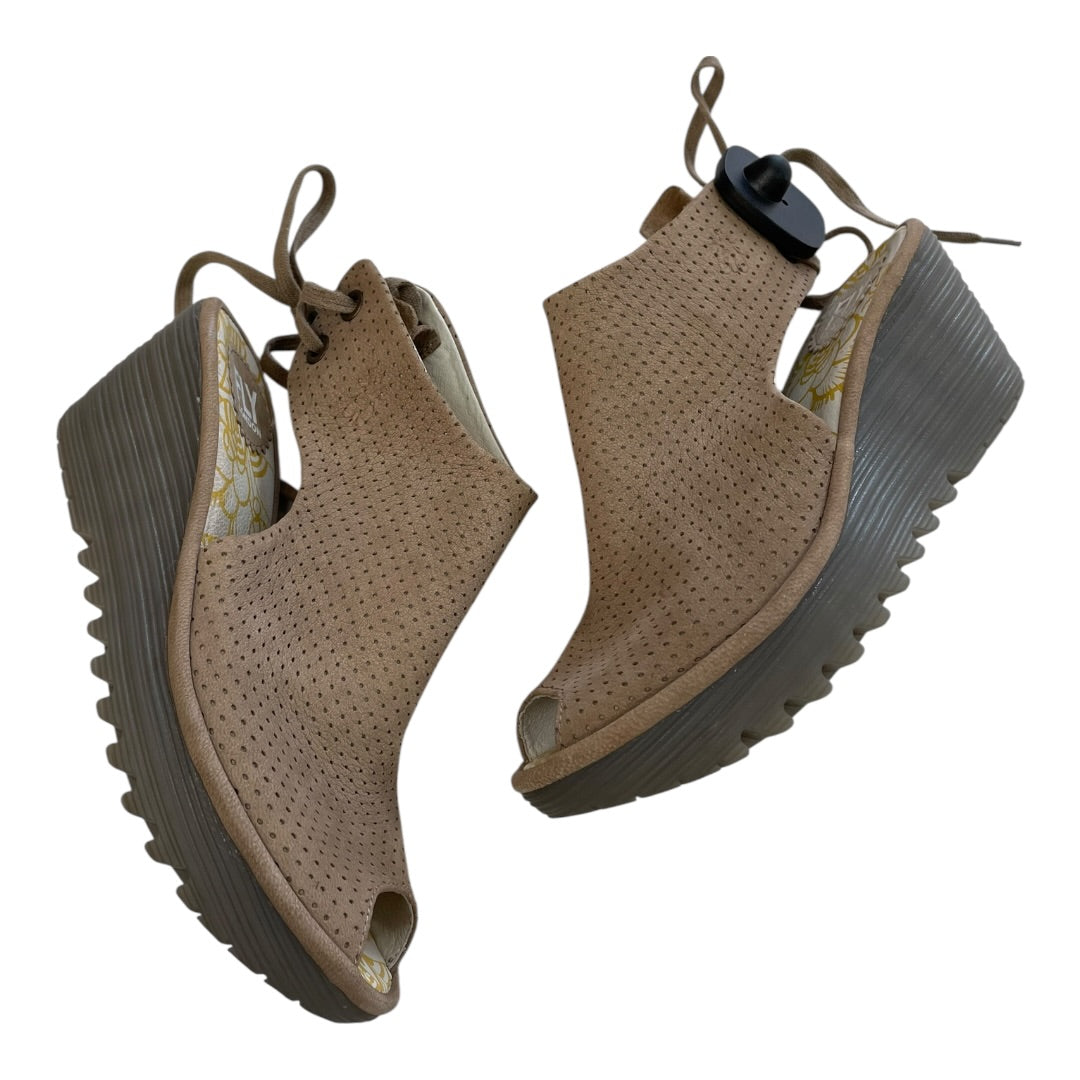 Sandals Heels Block By Fly London In Tan, Size:6.5