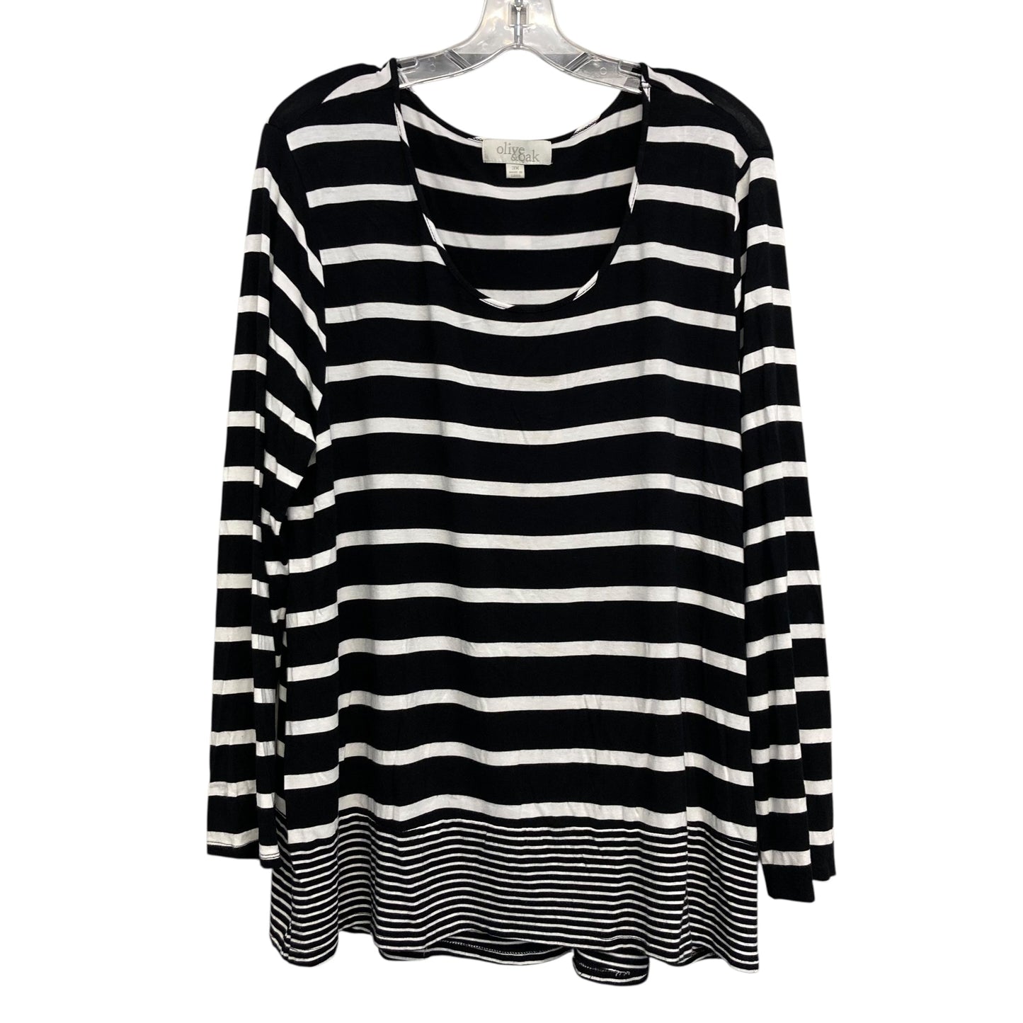Top Ls By Olive And Oak In Black & White, Size:3X