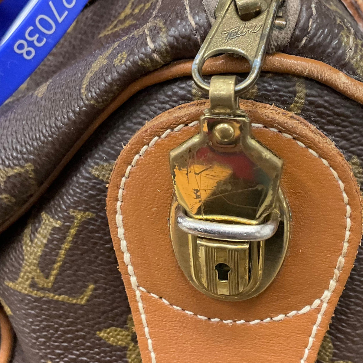 Handbag Luxury Designer By Louis Vuitton, Size: Small