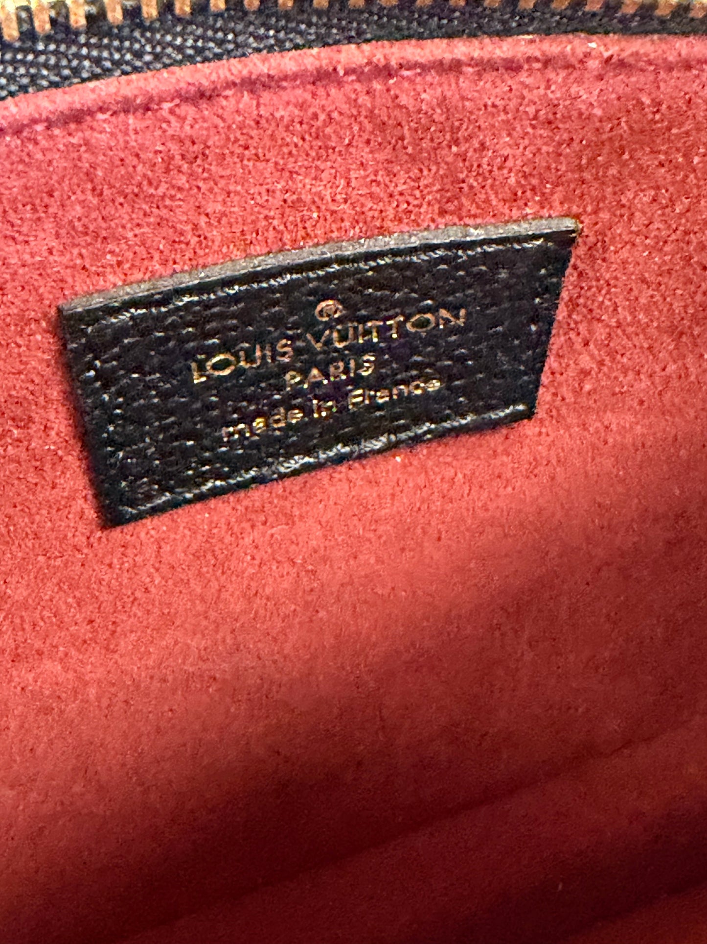 Handbag Luxury Designer By Louis Vuitton, Size: Small