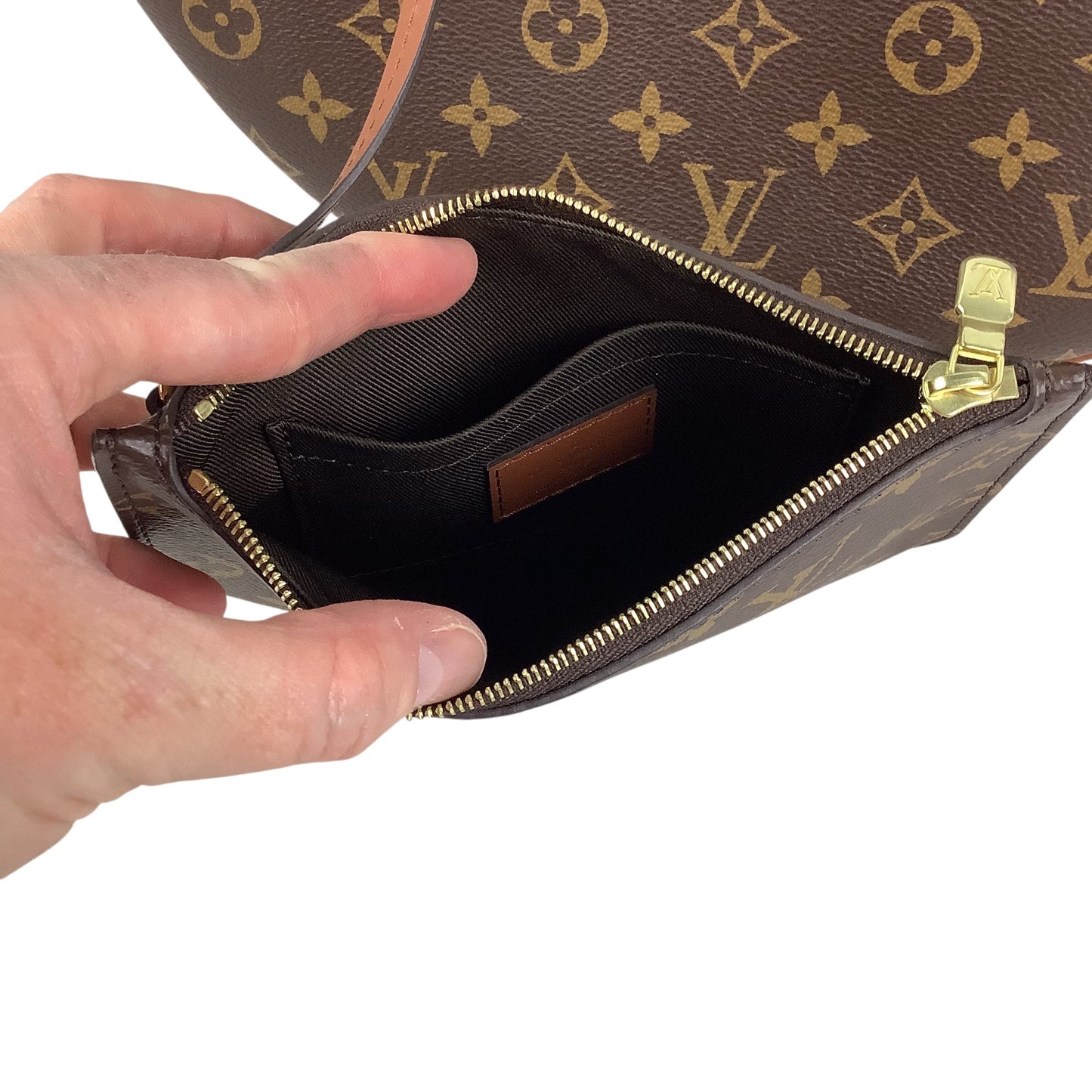 Handbag Luxury Designer By Louis Vuitton, Size: Large