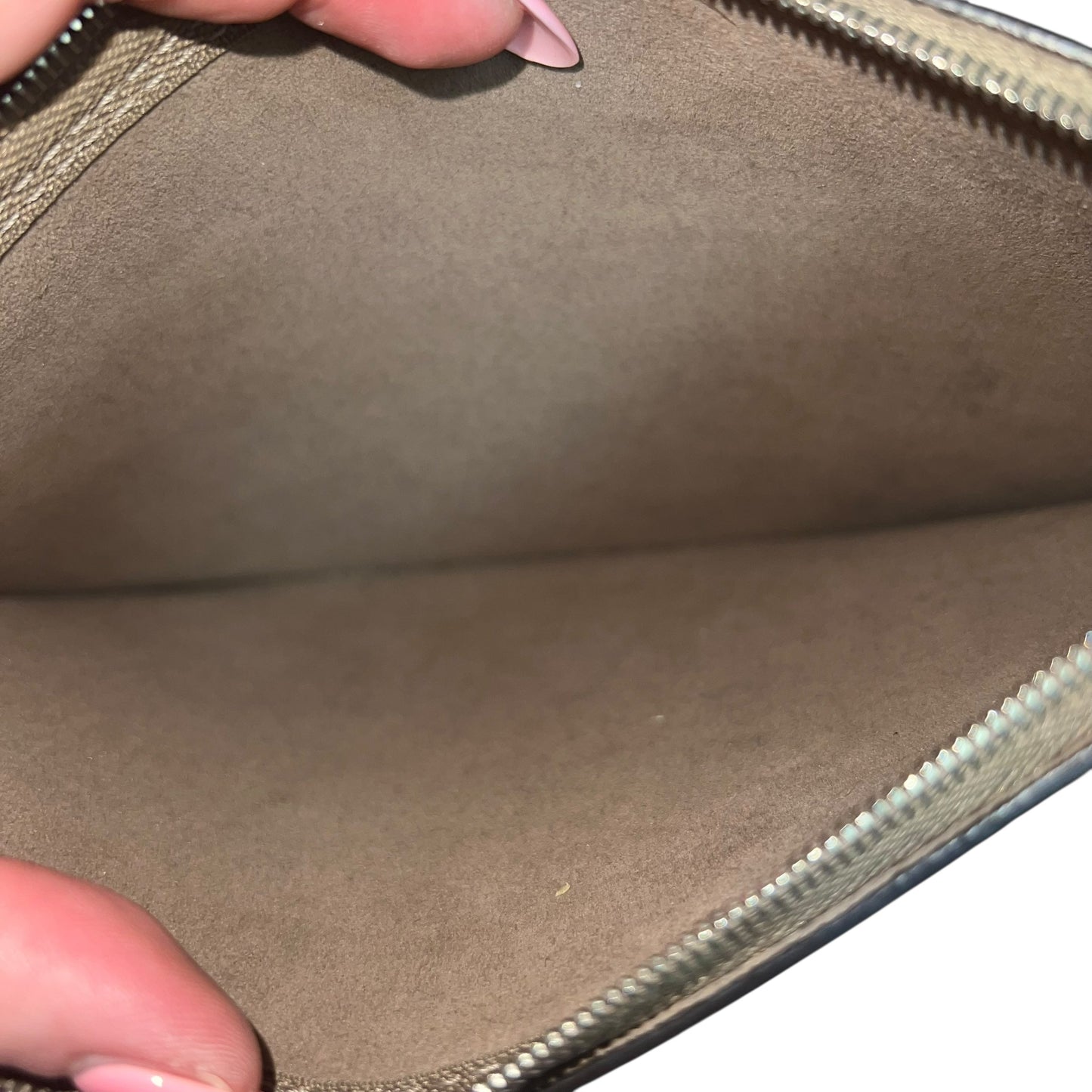 Tote Luxury Designer By Louis Vuitton, Size: Small