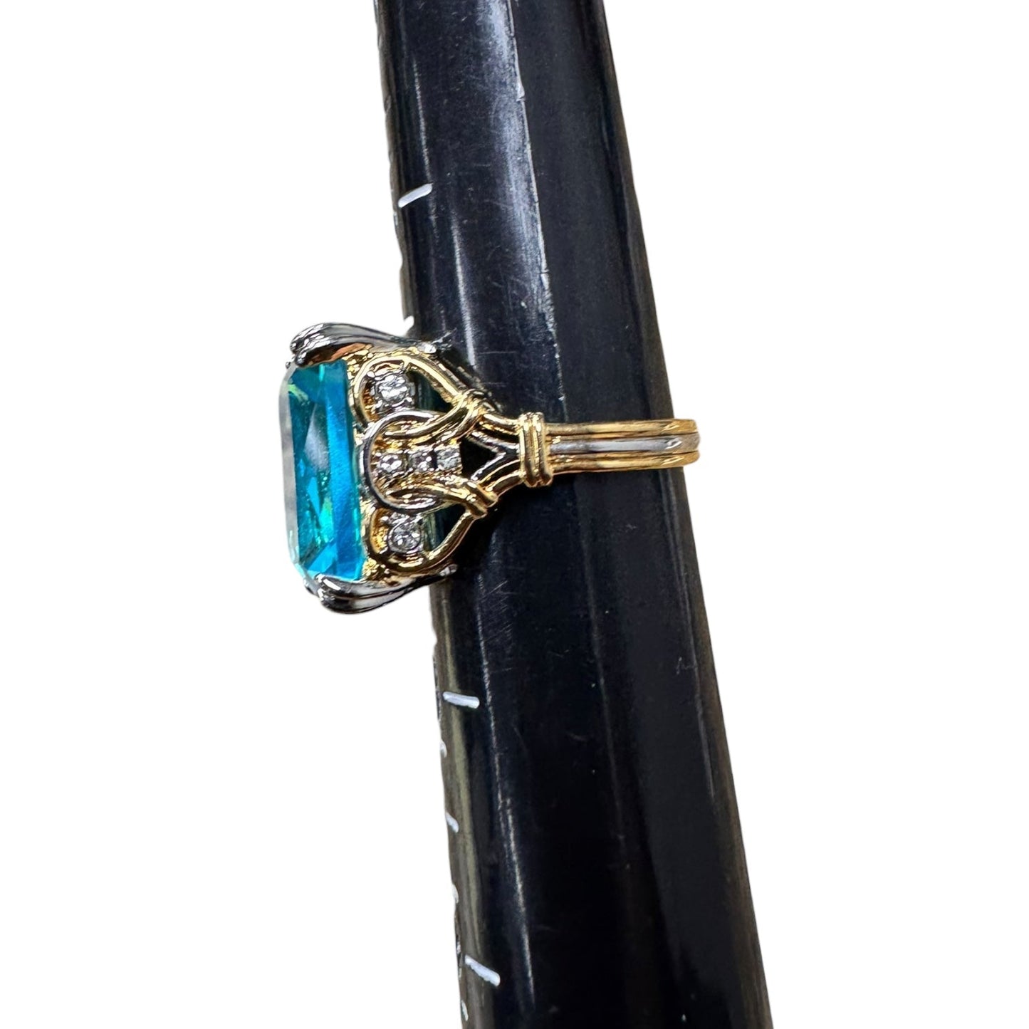Ring Statement By Cmc In Blue & Gold, Size:7