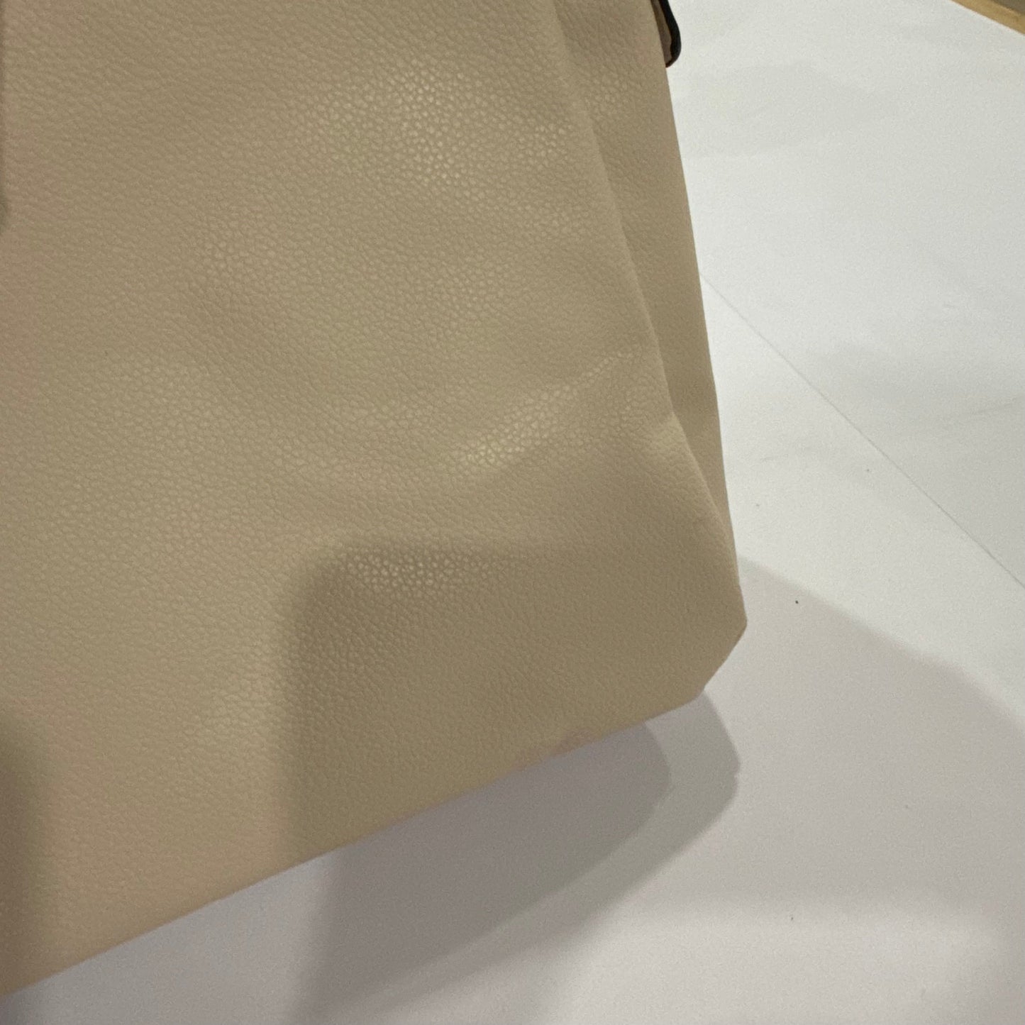 Handbag By London Fog, Size: Medium