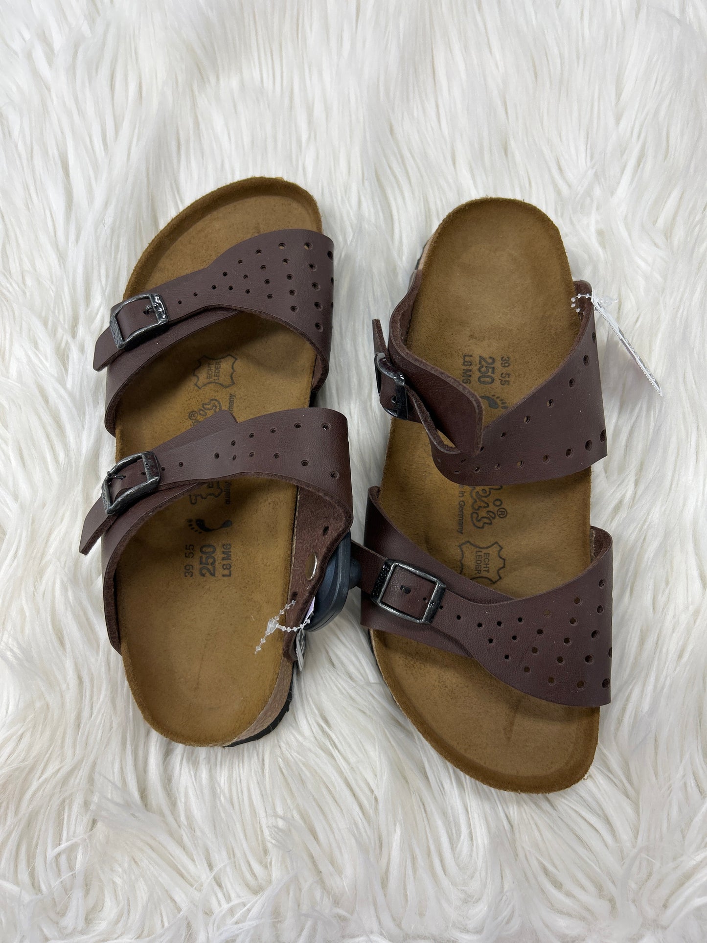 Sandals Flats By Birkenstock In Brown, Size:8