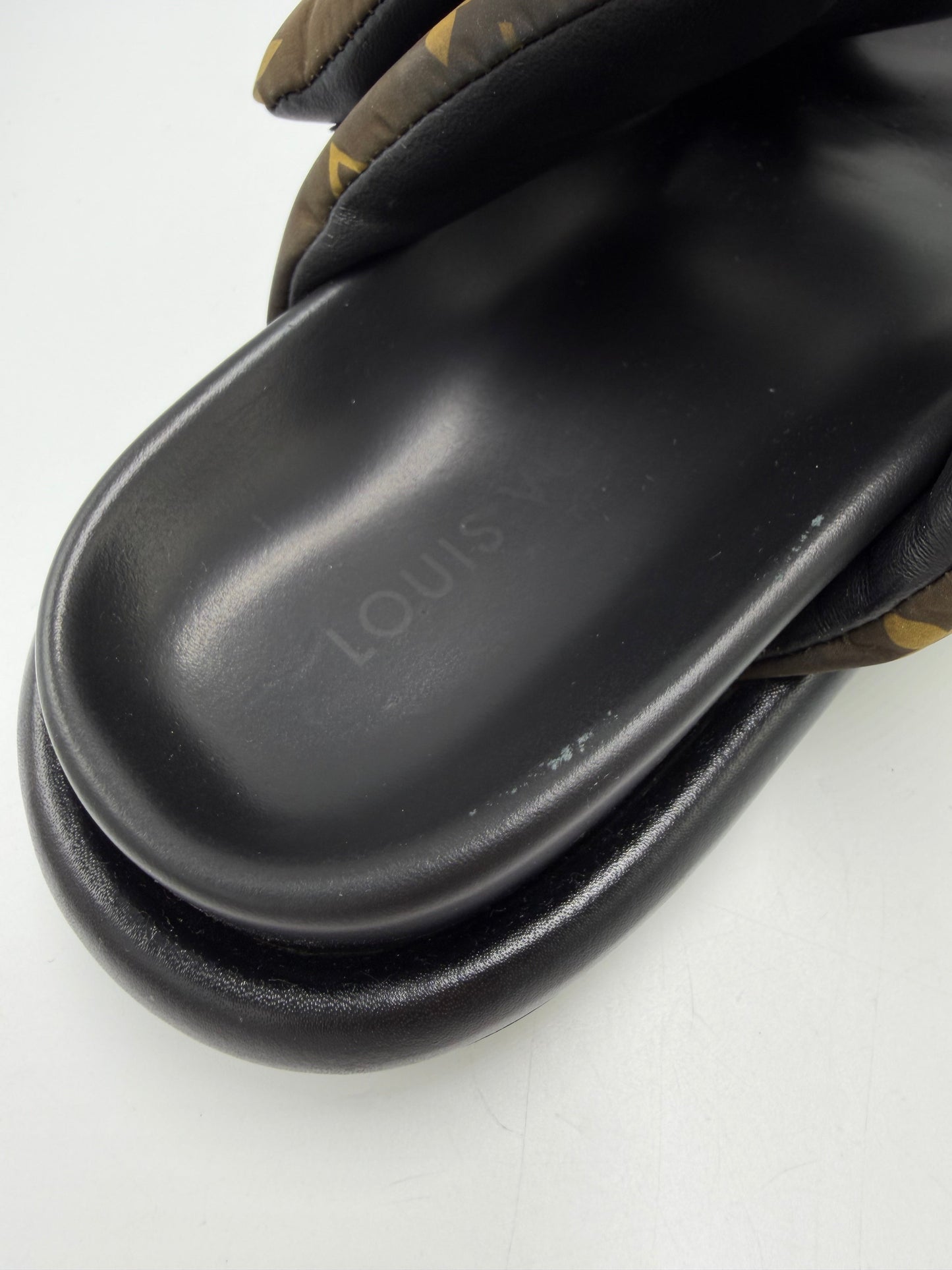 Louis Vuitton Pool Pillow Luxury Sandals In Size: 7 (37)