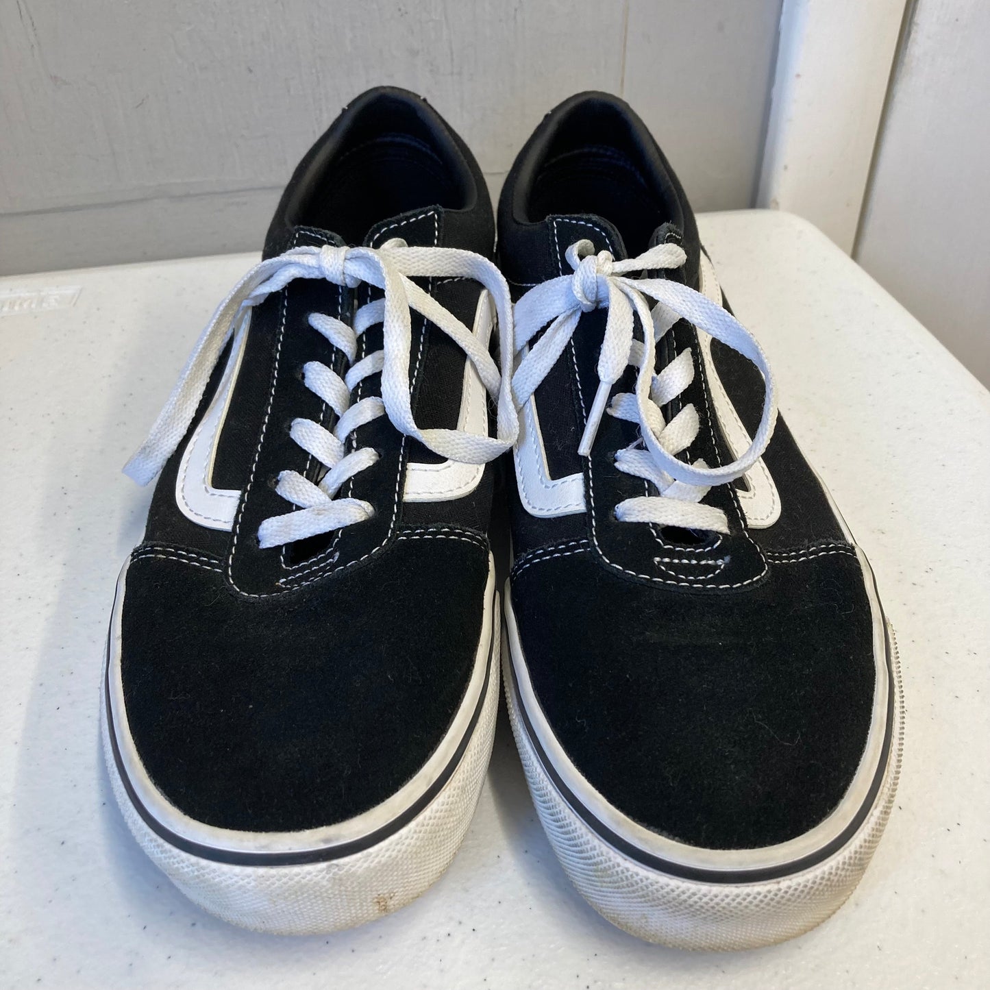 Shoes Sneakers By Vans In Black & White, Size:9.5