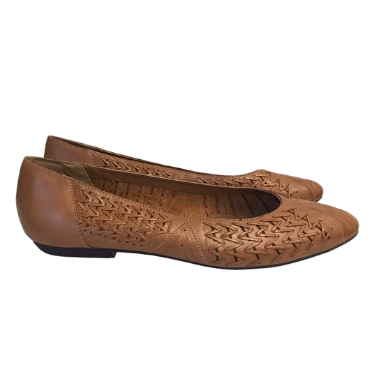 Shoes Flats By Apache In Brown, Size:10