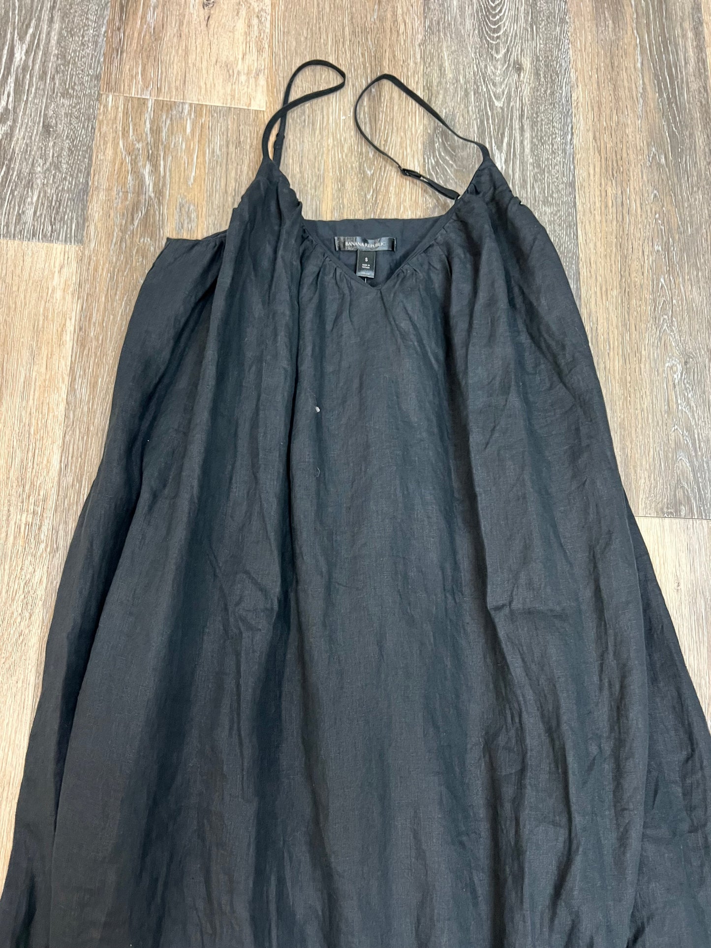 Dress Casual Maxi By Banana Republic  Size: S