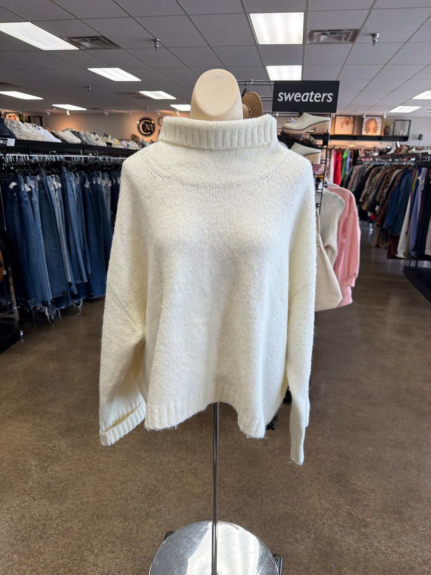 Sweater By Pilcro In Cream, Size:2X