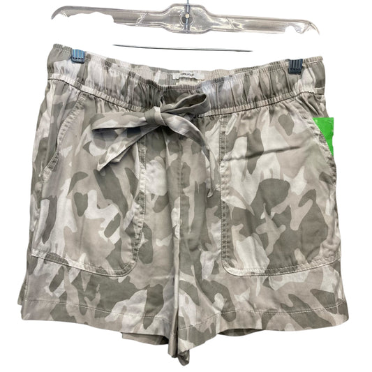 Shorts By Nicole Miller In Camouflage Print, Size:8