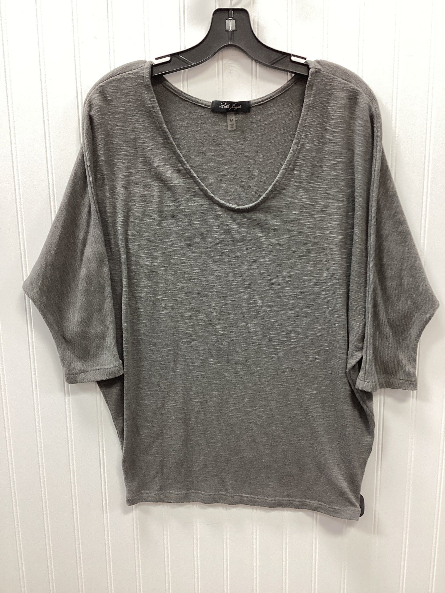 Top Ss By Clothes Mentor In Grey, Size:M