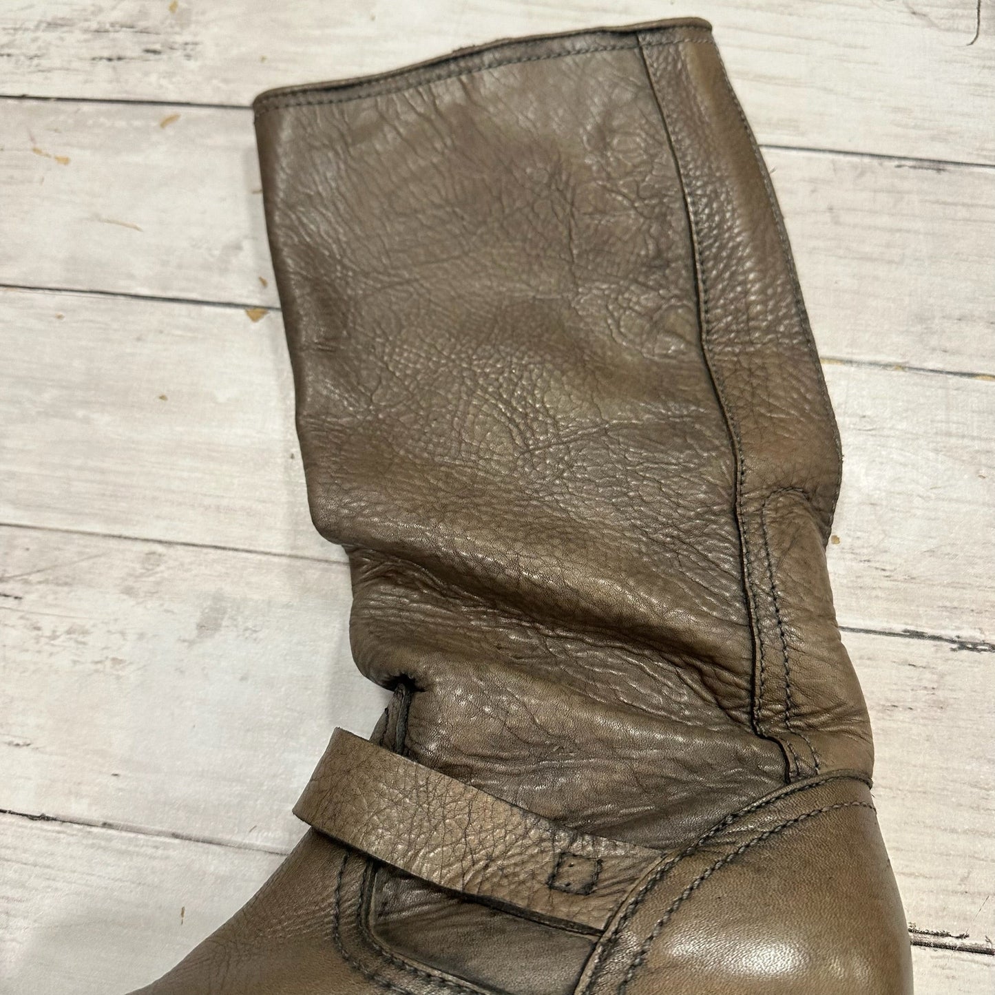 Boots Designer By Frye In Brown, Size: 7.5