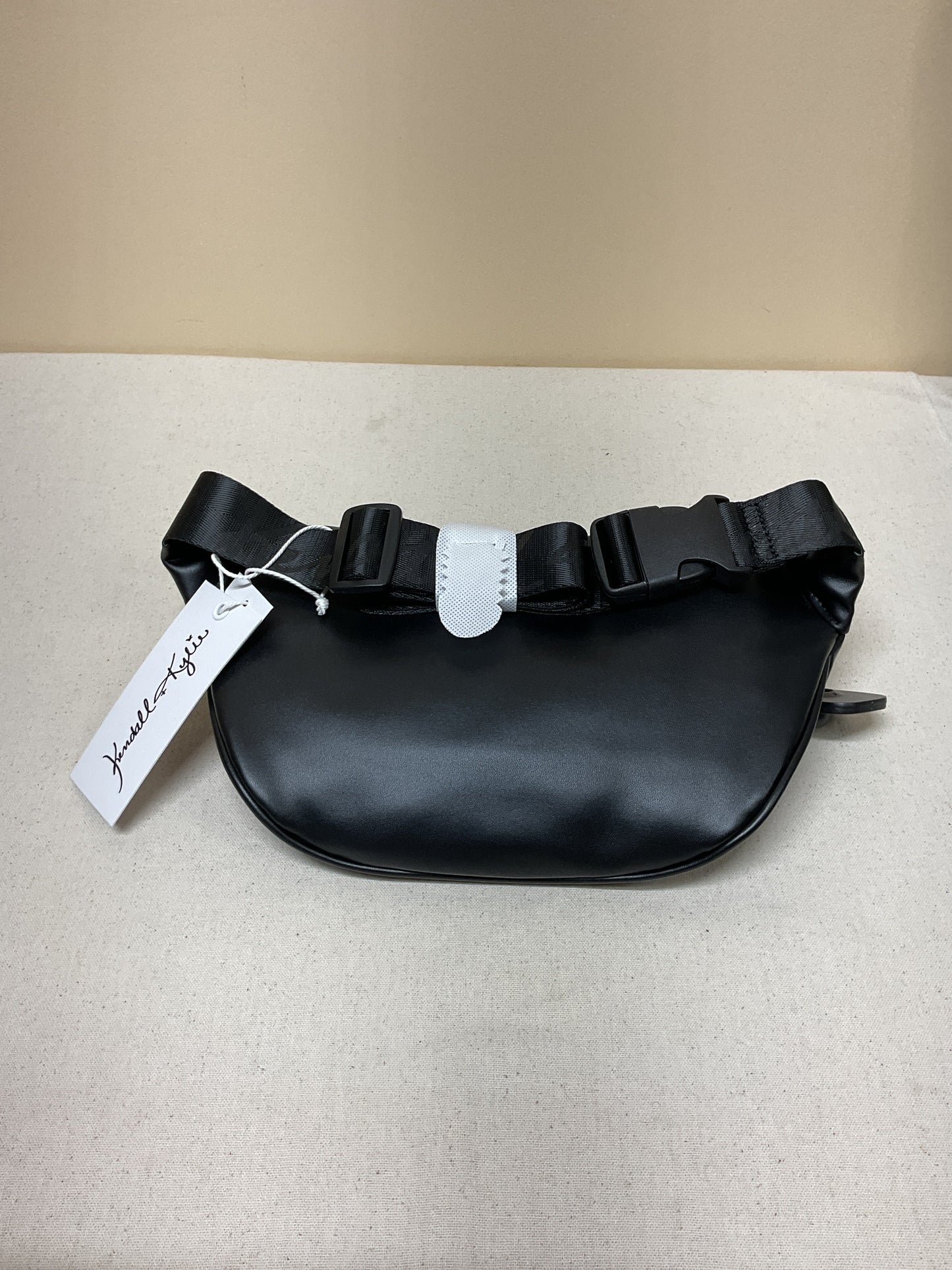 Belt Bag By Clothes Mentor In Black, Size:Large