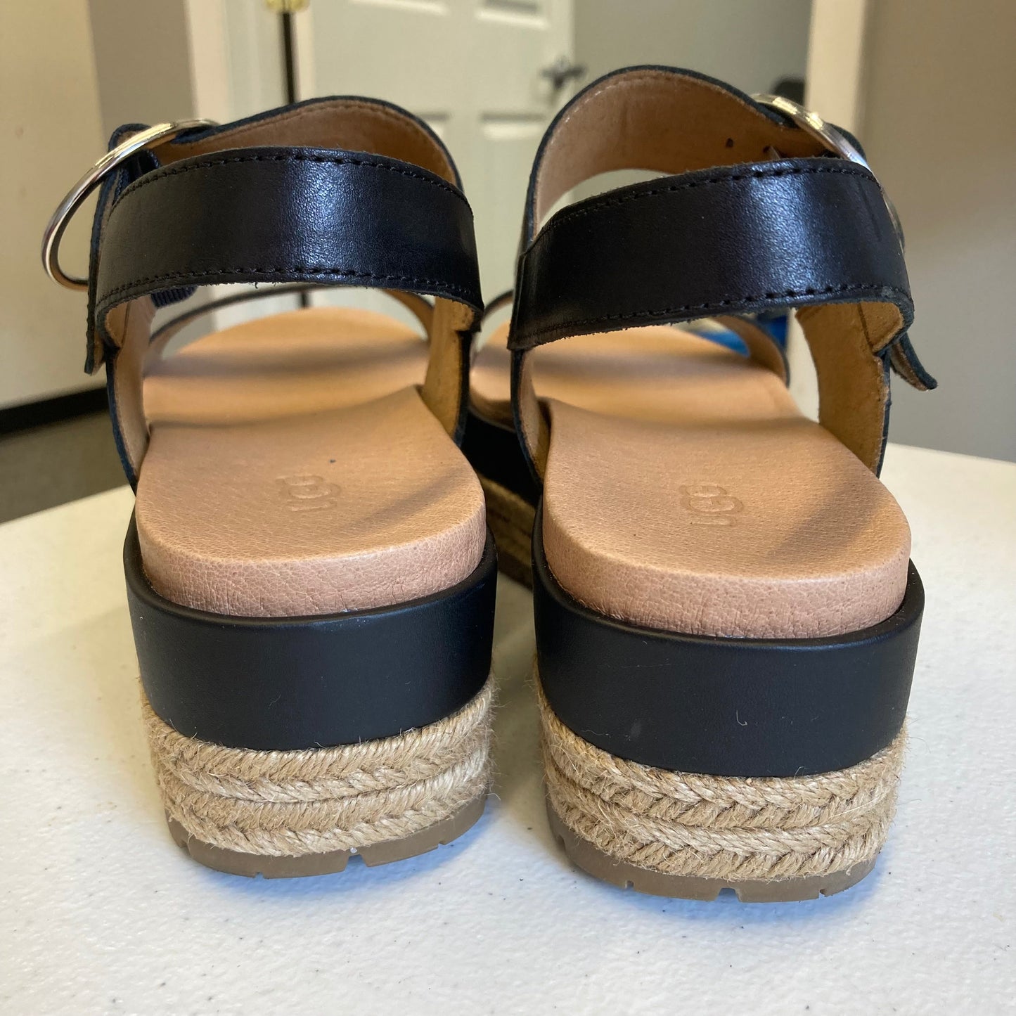 Sandals Designer By Ugg In Black, Size:9