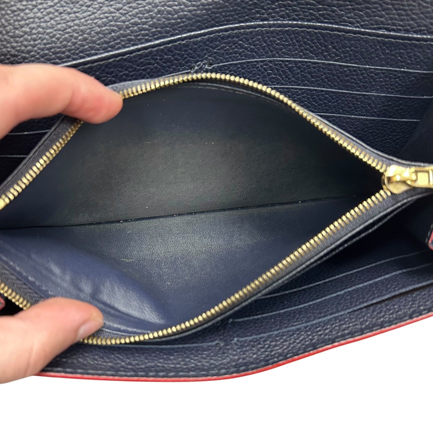 Wallet Luxury Designer By Louis Vuitton, Size: Medium