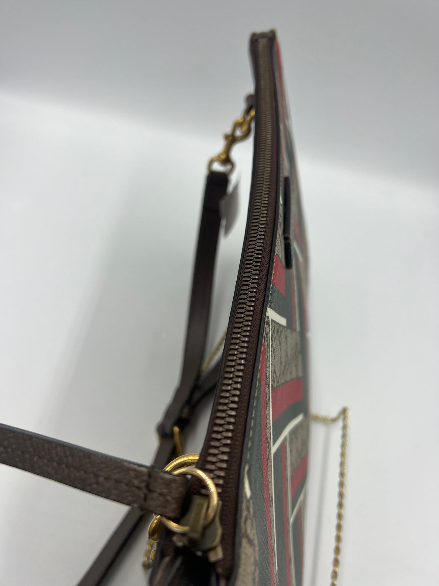 Gucci GG Supreme Monogram Chevron Designer Handbag Crossbody