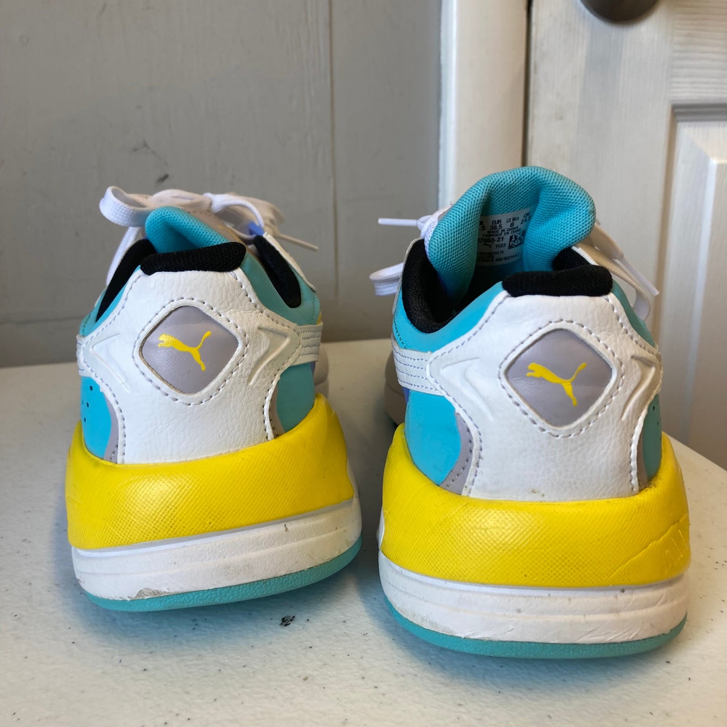 Shoes Athletic By Puma In White & Yellow, Size:8