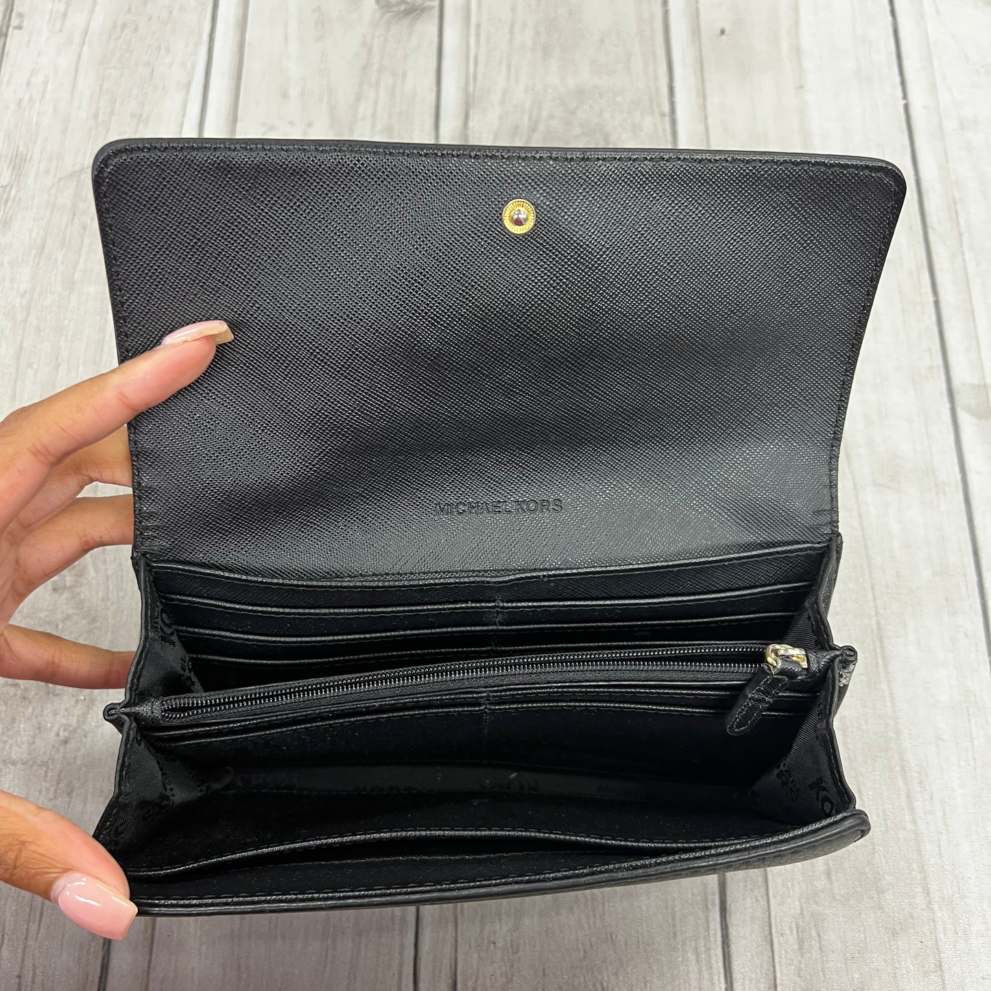 Wallet By Michael By Michael Kors, Size: Large