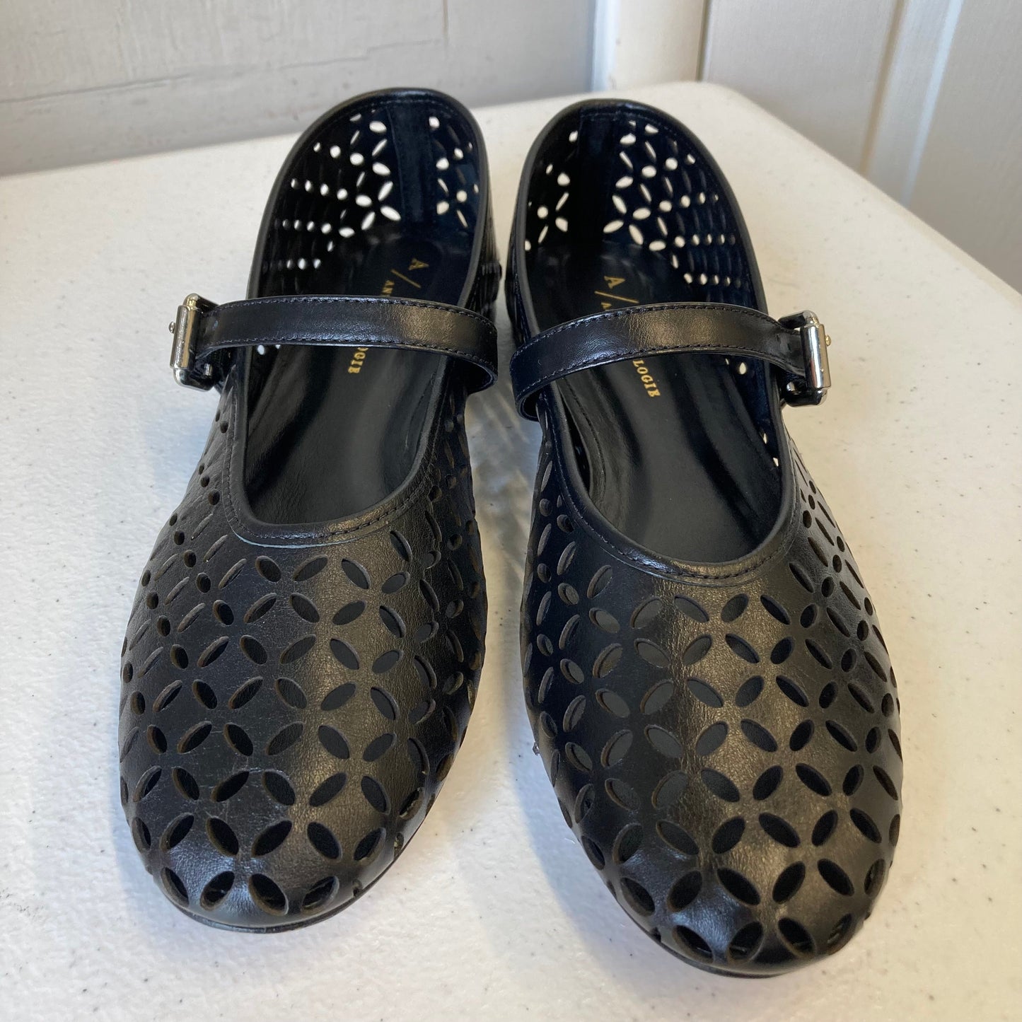 Shoes Flats By Anthropologie In Black, Size:6.5